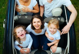 Χρήσιμες συμβουλές για την ενοικίαση αυτοκινήτου όταν ταξιδεύετε με παιδιά